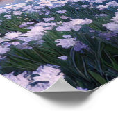 白い花のベッドに入る穏やかな川 ポスター (角)