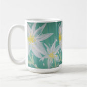 白い花のマグ コーヒーマグカップ (左)
