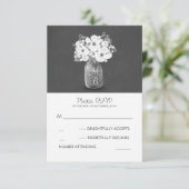 白い花のメイソンjar素朴な結婚式RSVPカード 出欠カード (スタンド正面)