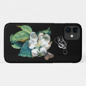 白い花の上の蝶, MONOGRAMフローラ Case-Mate iPhoneケース (裏面(横))