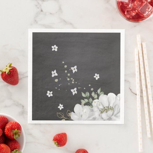 白い花の緑の葉黒い紙ディナーナッキ (インサイチュ)