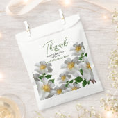 白い花の誕生日 フェイバーバッグ (クリップ留めされた状態)