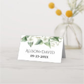 白い花を持つユーカリ結婚プスの枝 プレイスカード (裏面)