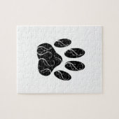 白い花模様の黒犬の前足 ジグソーパズル (横)