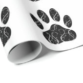 白い花模様の黒犬の前足 ラッピングペーパー (ロールコーナー)