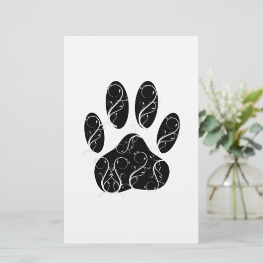 白い花模様の黒犬の前足 便箋 (スタンド正面)
