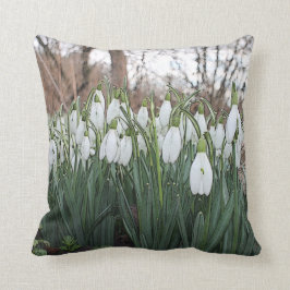 白い花、春のsnowdrops クッション