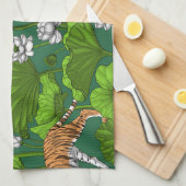 白い蓮の池の虎 キッチンタオル (四つ折り)