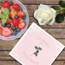 白い薔薇の花びらピンクのブライダルシャワー スタンダードカクテルナプキン
