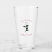 白い薔薇の花びらピンクのブライダルシャワー タンブラーグラス (正面)