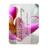 白い蘭のパーソナル結婚ズの中 マグネット (縦)