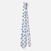 白い貝の模様 ネクタイ (正面)