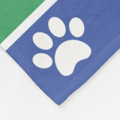 白い足の跡が青と緑でパーソナライズされた印刷 フリースブランケット (角)