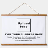 白い長方形のタペストリーにぶら下がったよるビジネスブランド 吊り下げ型タペストリー (正面)