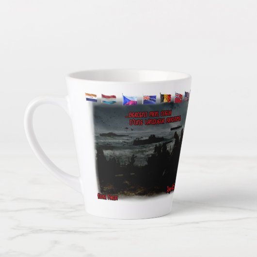白い陶器のコーヒーカップに描かれたポール・ヴェルレーヌの詩 カフェラテマグ (左)