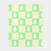 白い雛モチーフのイースターチェッカーボードパターン フリースブランケット (正面)