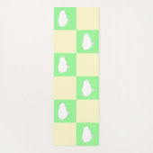 白い雛モチーフのイースターチェッカーボードパターン ヨガマット (裏面)