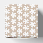 白い雪の結晶パターンbeige tanギフト フェイバーボックス (上部)