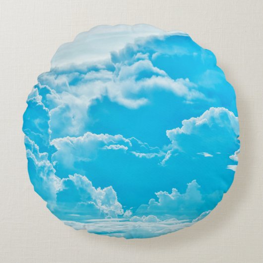 白い雲と明るい青い空の背景,パノラ ラウンドクッション (正面)
