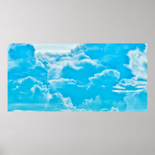 白い雲と明るい青空の背景，パノラ ポスター
