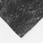 白い雲の下の山の風景写真 フリースブランケット (角)