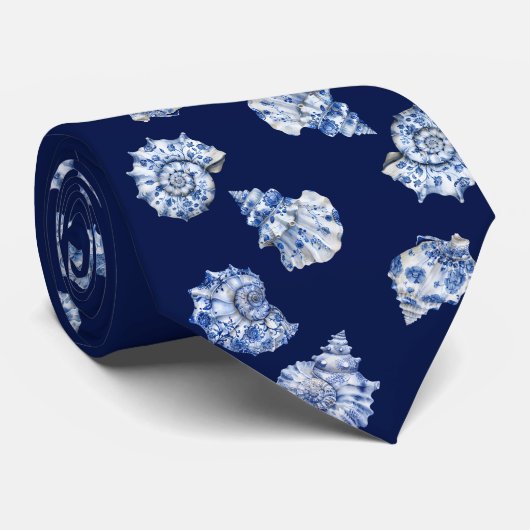 白い青い貝殻の模様 ネクタイ (ロール)