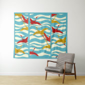 白い青飛んでいるい海の波に赤い黄色のクレーン  タペストリー (インサイチュ(横))