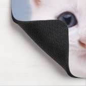 白い顔のクローズアップ マウスパッド (コーナー)