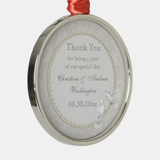白い鳩及びペイズリーのレースは結婚式の引き出物感謝していしています メタルオーナメント (右)