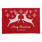 白い鹿の形が赤く雪片と文字 枕カバー (正面右)