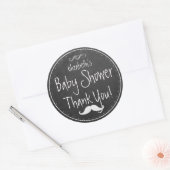 白い黒板のルックス口ひげ赤ちゃんシャワーの好意 ラウンドシール (封筒)