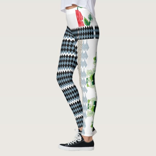 白いbの市松模様に白い模様 レギンス (左)