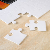 白いBackgrounで隔離されるウイスキーボトルのスケッチ ジグソーパズル (側面)