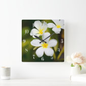 白いfrangipaniの熱帯花 スクエア壁時計 (ホーム)