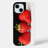 白いiphcnmの上に黒のイチゴ Case-Mate iPhoneケース (裏面)