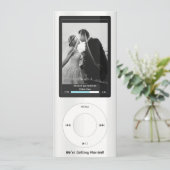 白いMP3ミュージックプレーヤーの結婚式 招待状 (スタンド正面)