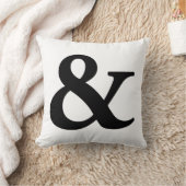 白いNosetouchの出版物のアンパーサンドの枕 クッション (ブランケット)