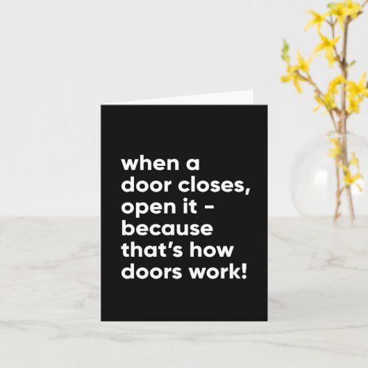 白おもしろい感動的黒の引用文 カード (黄色い花)