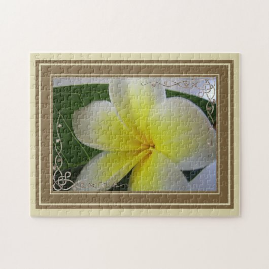 白くおよび黄色のFrangipaniの花 ジグソーパズル (横)