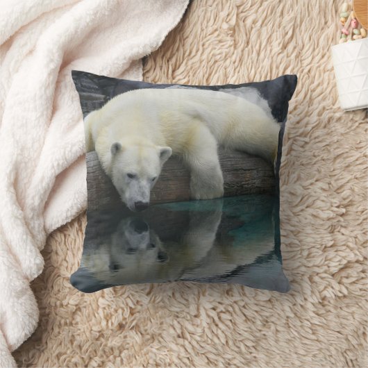 白くまの装飾用クッション。 野性生物の写真撮影 クッション (ブランケット)