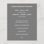 白く飾られたメモリアルカード (裏面)