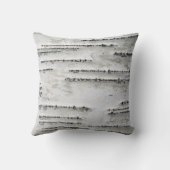 白く、灰色および黒い樺の木吠え声 クッション (裏面)