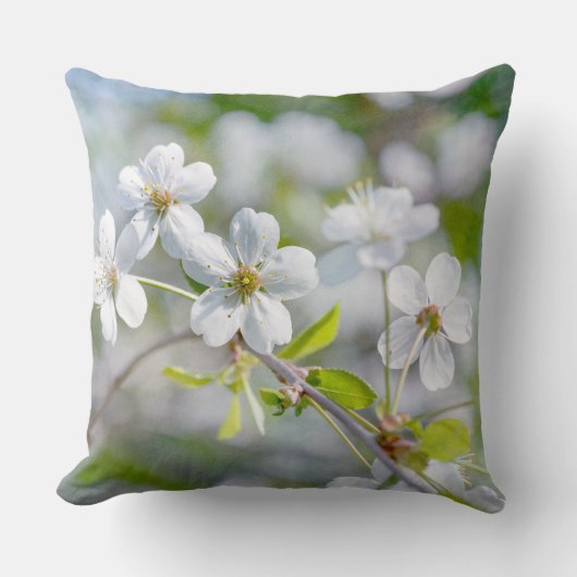 白さくらんぼ花 クッション (正面)