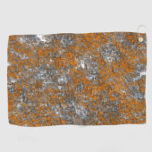 白っぽい灰色の荒い部分に金色のオレンジ色の斑点がある ゴルフタオル (横)