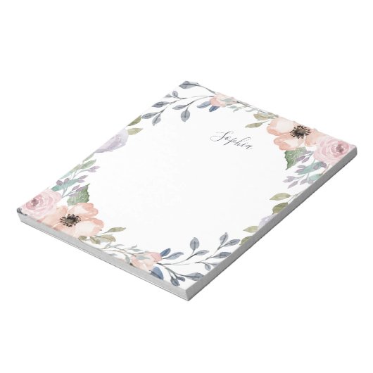 白とかわいらしトレンディーピンクの水色フローラ ノートパッド (回転)