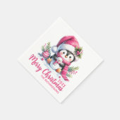白とカスタムピンクの可愛いペンギンがクリスマス気分 スタンダードカクテルナプキン (角)