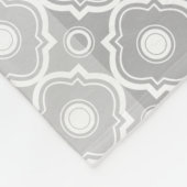 白とグレーのストライプクローバー幾何学的 フリースブランケット (角)