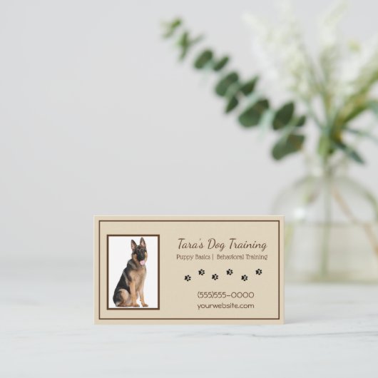 白とタンの手が犬の訓練ペット犬を印刷 名刺 (スタンド正面)