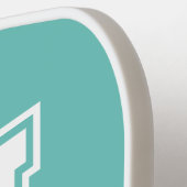 白とティール(緑がかった色)ミニマリストモダンモノグラム ピックルボールラケット (左詳細)