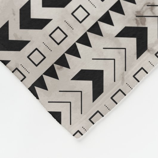 白とトープ大理石の部族パターン(の模様が)ある象 フリースブランケット (角)